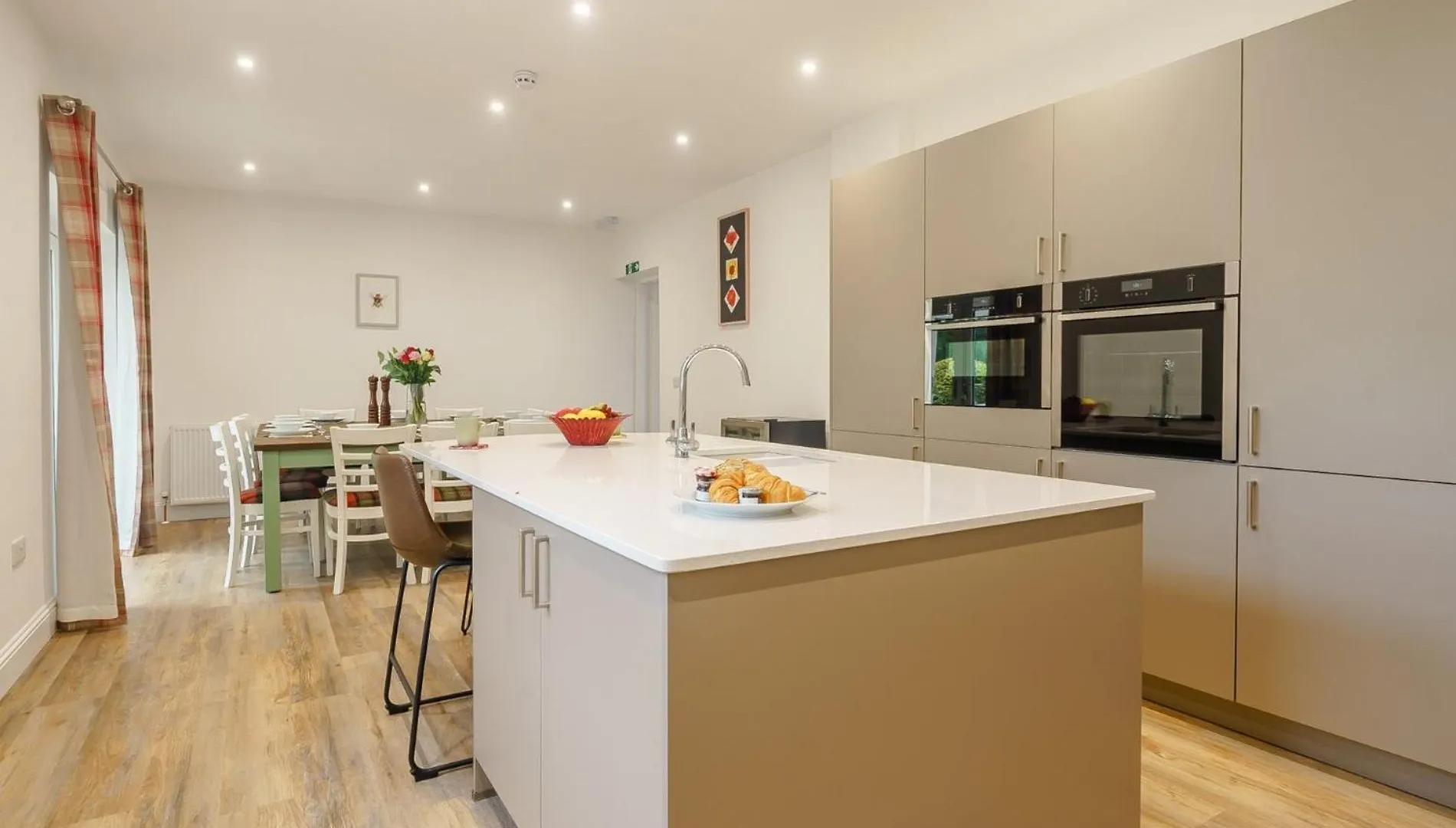 6 Bed In St Andrews 89572 Villa Leuchars Holiday home